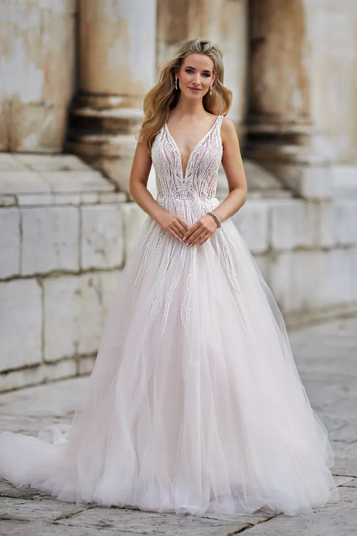 Vorschau der neuen Brautkleid Kollektion