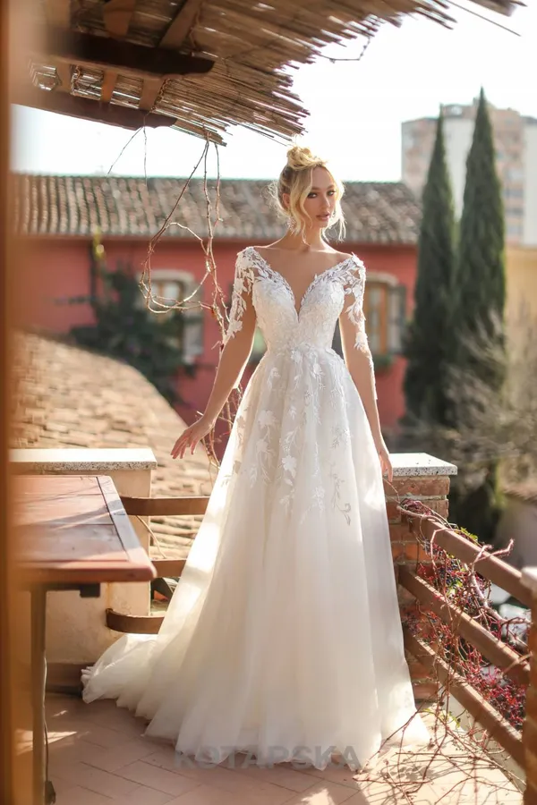 undefined Brautkleid Kollektion