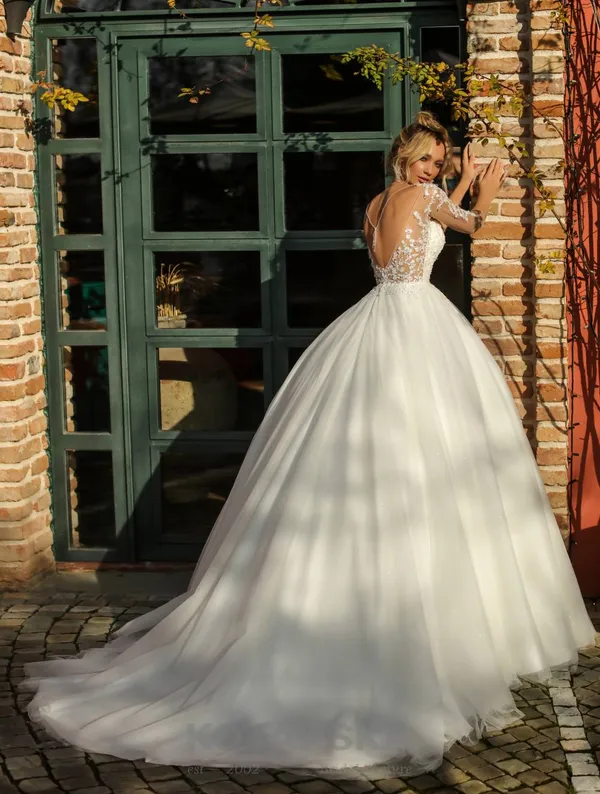 undefined Brautkleid Kollektion
