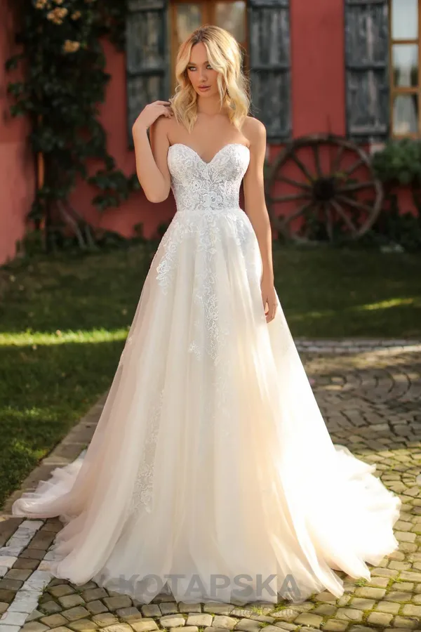 undefined Brautkleid Kollektion