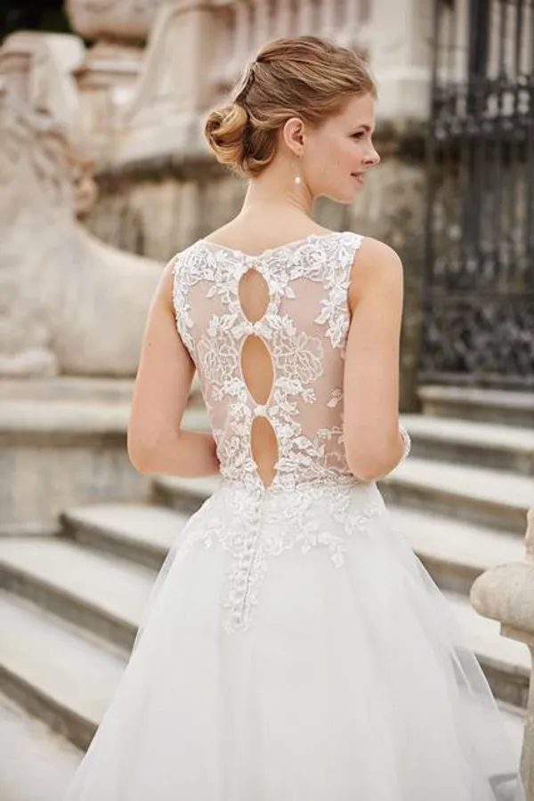 undefined Brautkleid Kollektion