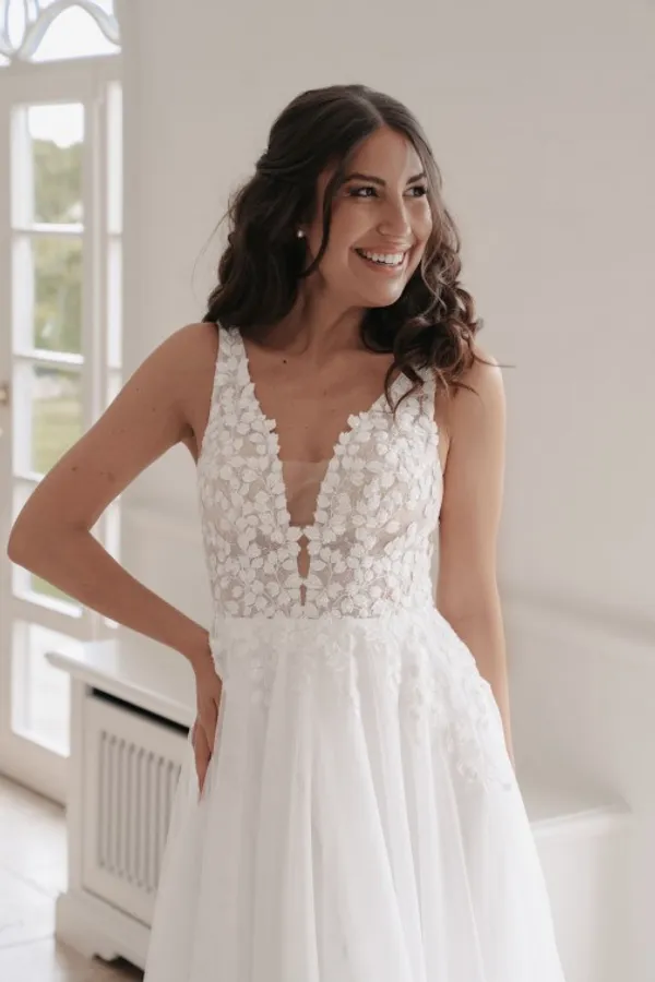 undefined Brautkleid Kollektion