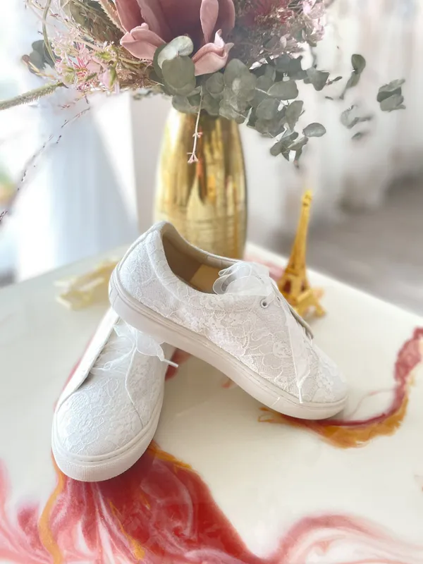 undefined Brautkleid Kollektion