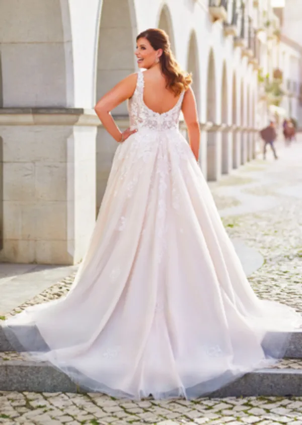 undefined Brautkleid Kollektion