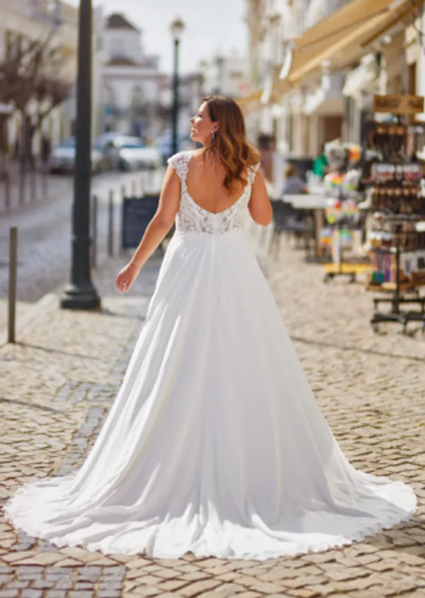 undefined Brautkleid Kollektion