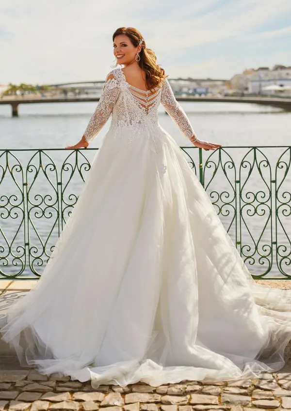 undefined Brautkleid Kollektion