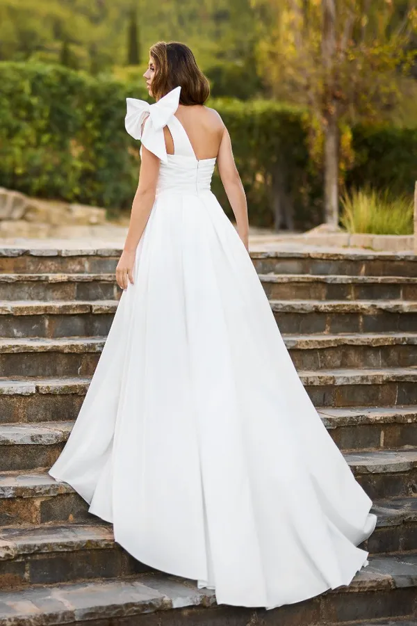 undefined Brautkleid Kollektion