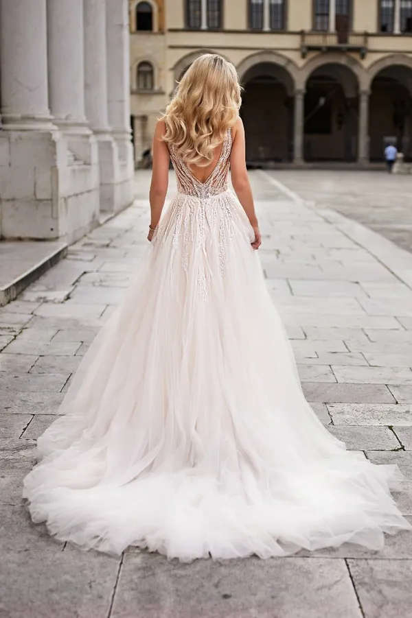 undefined Brautkleid Kollektion