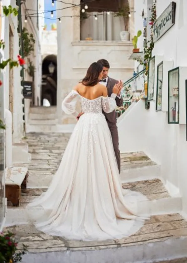 undefined Brautkleid Kollektion