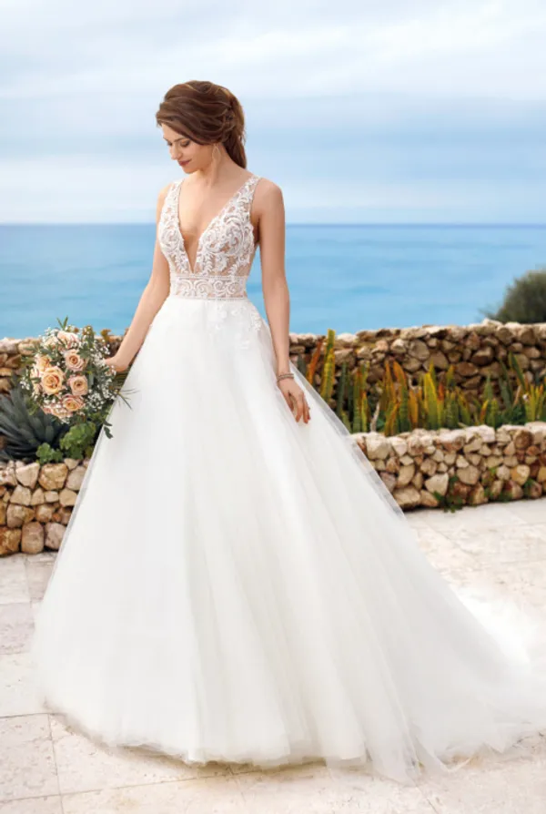 undefined Brautkleid Kollektion